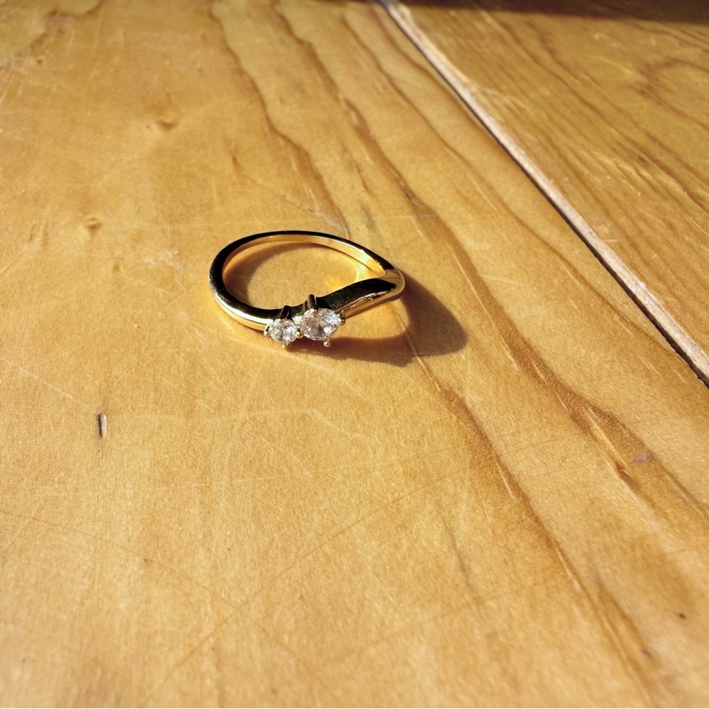 Ooimay Elegant Gold-Tone Women's Bracelet size 9